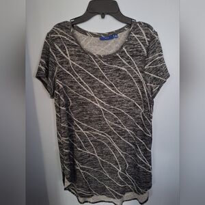 Apt. 9 Black and White Abstract Short Sleeve Top